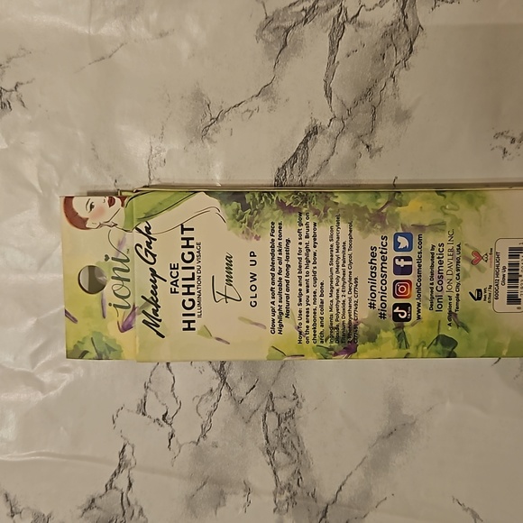 Ioni Face HIGHLIGHTER - Picture 2 of 2